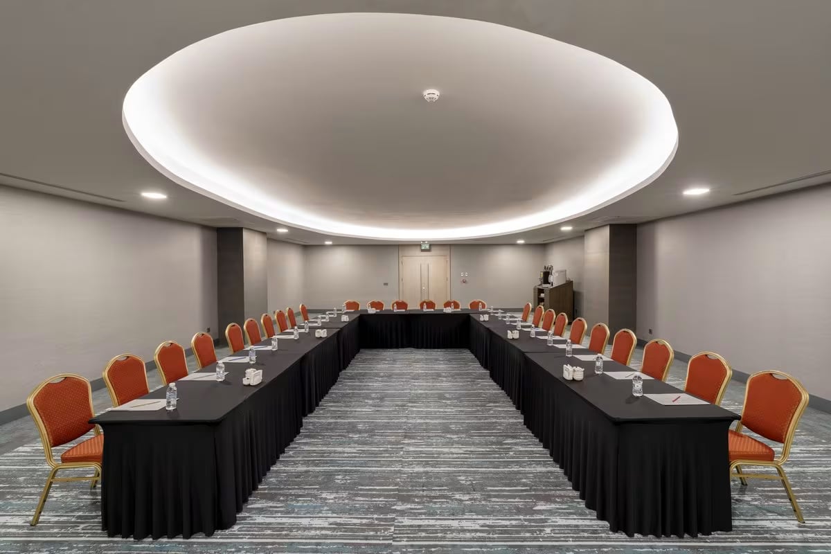 Meeting room - image 1