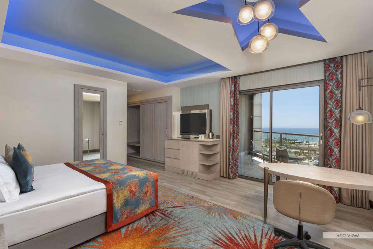 Rooms & Suites