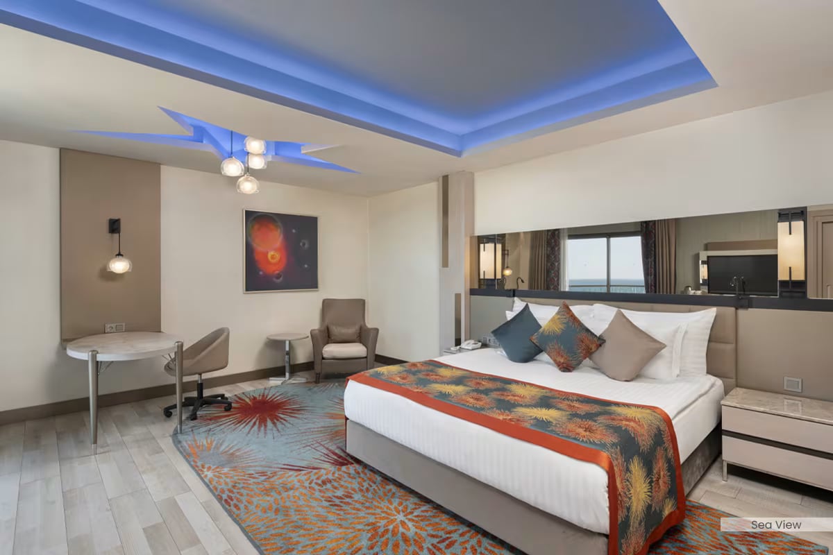 Rooms & Suites