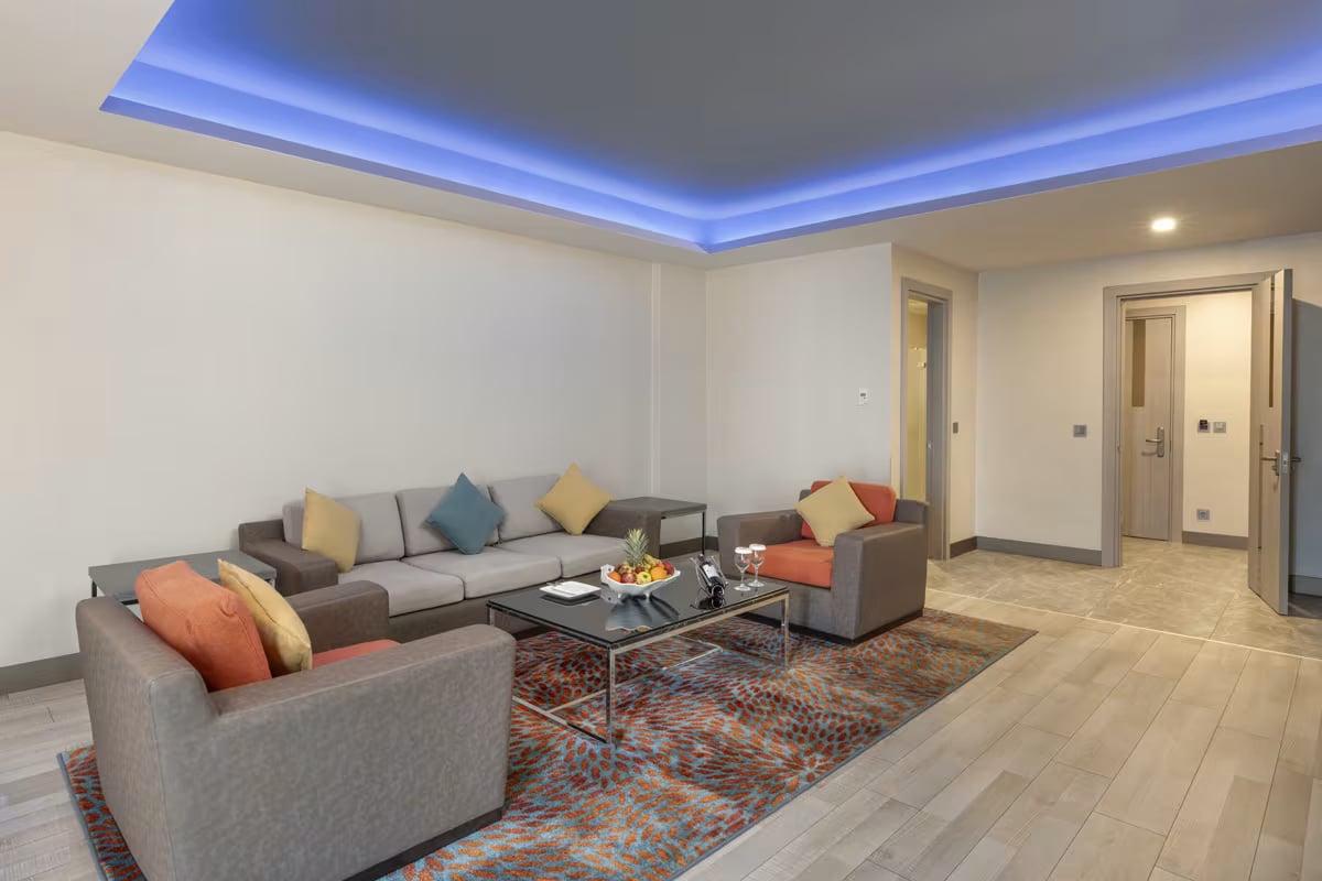 Rooms & Suites