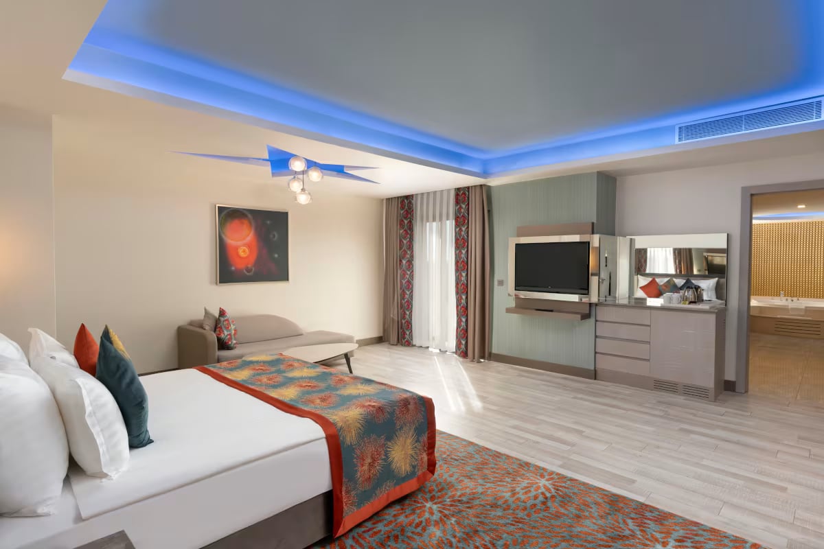 Rooms & Suites